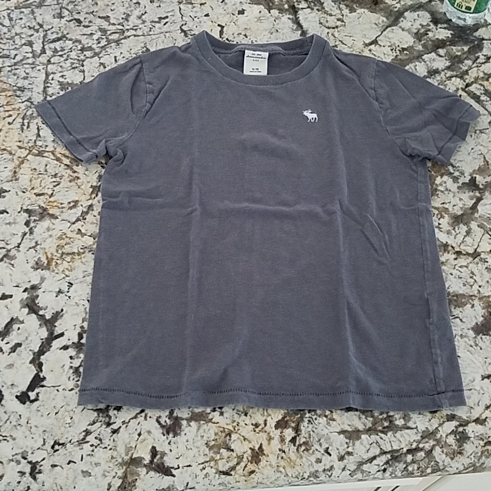 Boys size 9 10 Abercrombie logo t shirt grey gray